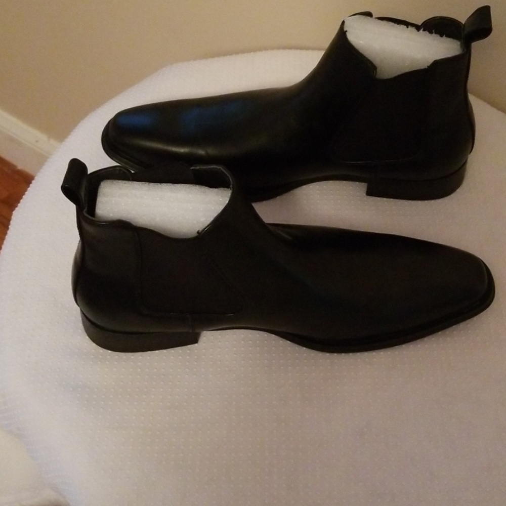Mens shoes